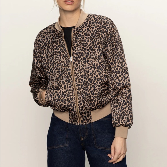 Sanctuary Jackets & Blazers - NWT Sanctuary Monroe Sateen Long Sleeve Bomber Jacket (size large)